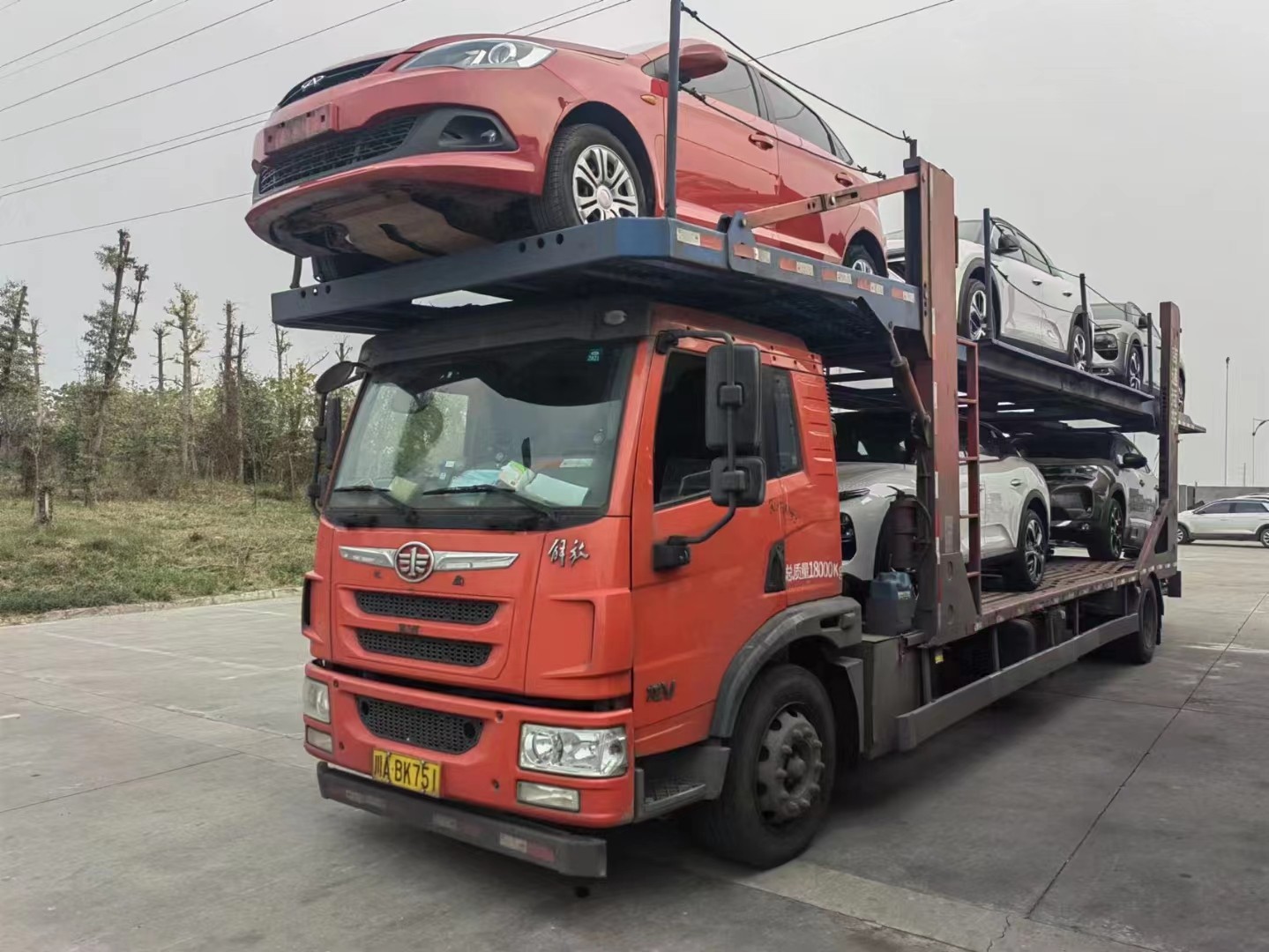 四川到上海轿车运输市场需求攀升，物流公司迎来新机遇